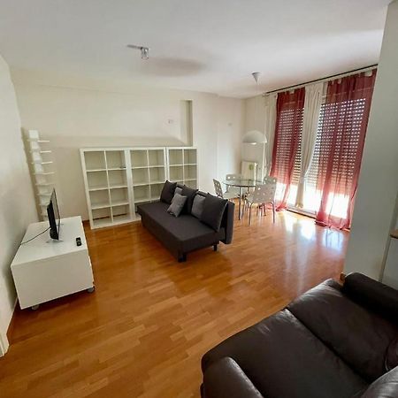 Terrace Apartment Бари Екстериор снимка
