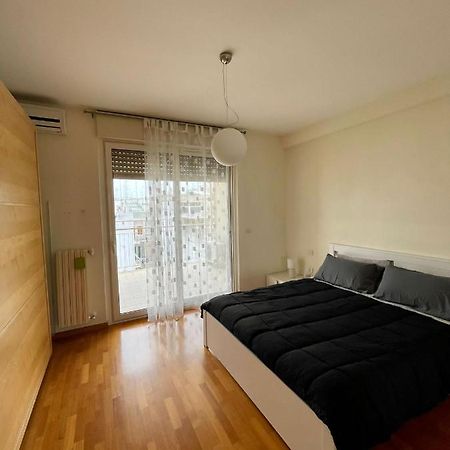 Terrace Apartment Бари Екстериор снимка