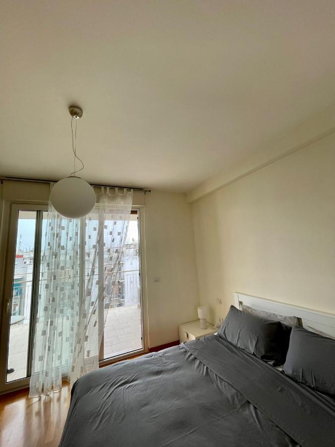 Terrace Apartment Бари Екстериор снимка